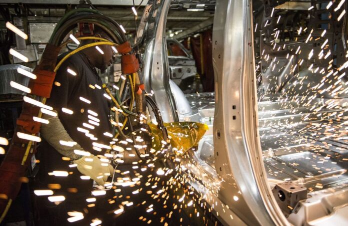 U.S. MANUFACTURING declined 0.1% month-to-month in January. / BLOOMBERG NEWS FILE PHOTO/MATTHEW BUSCH