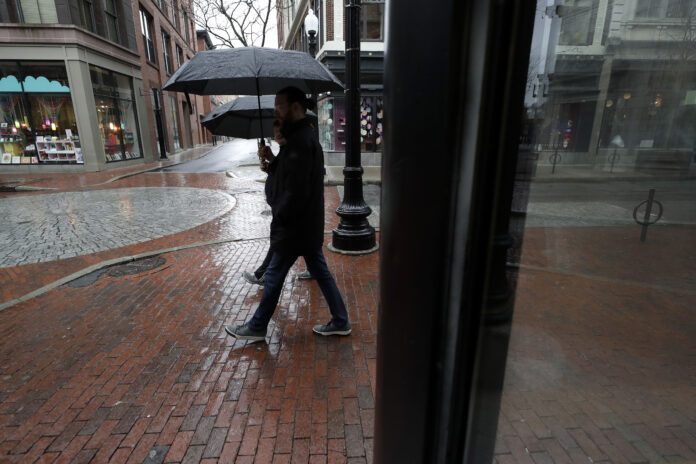 RHODE ISLAND'S 16.3% unemployment rate in May was among the highest in New England. / AP FILE PHOTO/STEVEN SENNE