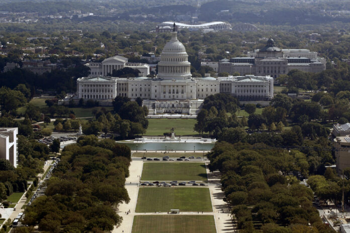 THE U.S. BUDGET deficit hit $864 billion in June. / AP FILE PHOTO/PATRICK SEMANSKY