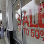 U.S. CONSUMER CONFIDENCE declined in July amid COVID-19 concerns. / AP FILE PHOTO/LYNNE SLADKY