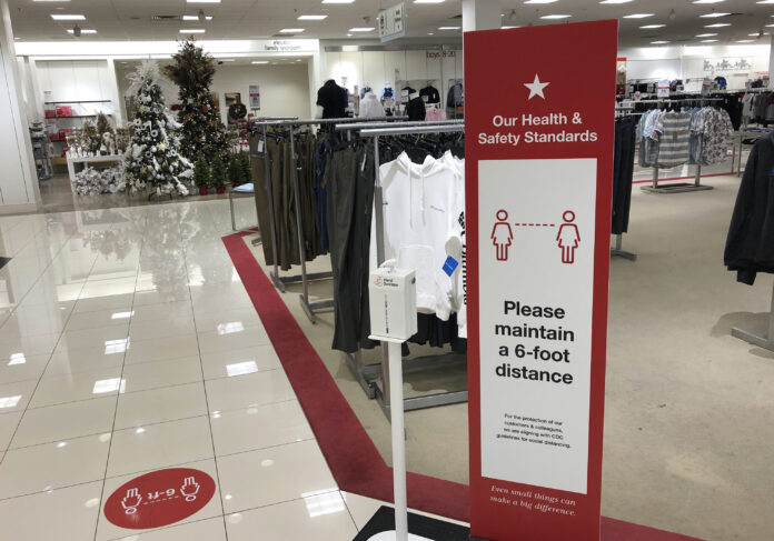 AFTER MONTHS of slumping sales and businesses toppling into bankruptcy, Black Friday is offering a small beacon of hope. In normal times, Black Friday is the busiest shopping day of the year, drawing millions of shoppers eager to get started on their holiday spending. But these are not normal times. / AP FILE PHOTO/DAVID ZALUBOWSKI