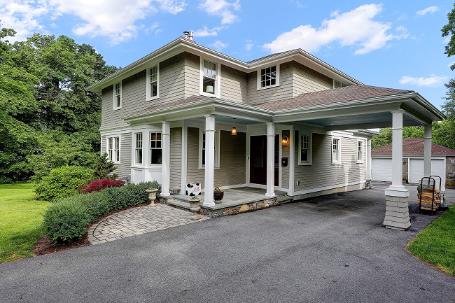A HISTORIC HOUSE at 19 Highland Ave. in Barrington has sold for $1.4 million. / COURTESY RESIDENTIAL PROPERTIES LTD.