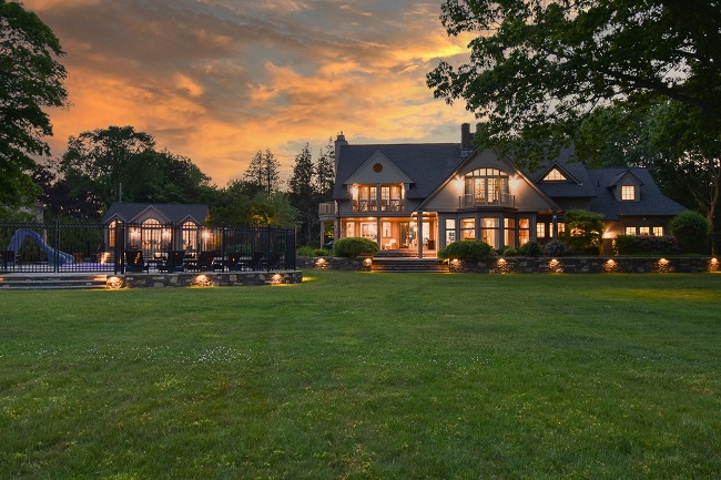 A LUXURY HOME at 266 Rumstick Road in Barrington recently sold for $3.9 million. / COURTESY RESIDENTIAL PROPERTIES LTD.