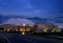Twin River Casino workers vote to authorize strike BALLY'S CORP. has agreed to sell the property and buildings of its two Rhode Island Casinos, Twin River Casino in Lincoln and Bally’s Tiverton Casino & Hotel in Tiverton, to Gaming & Leisure Properties Inc. for $1 billion, the Rhode-Island based gaming company announced Tuesday. / COURTESY BALLY'S CORP.
