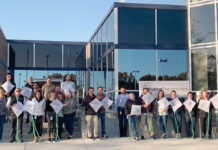Rubius Therapeutics Inc. FIGHTING CANCER: Rubius Therapeutics Inc. employees show support for one of the company’s patient advocacy partners, Cervivor, and its “Cancer Can Go Fly a Kite” event. / COURTESY RUBIUS THERAPEUTICS INC.