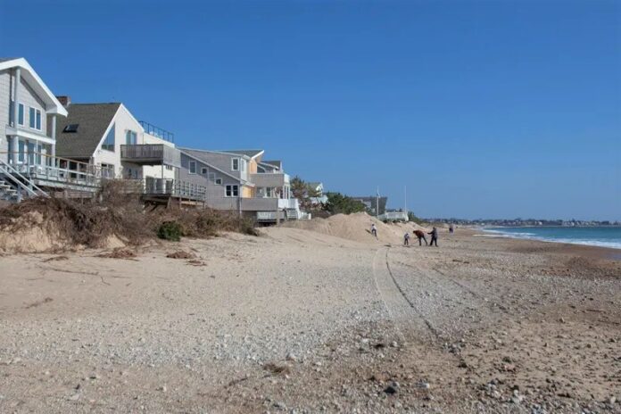 THE R.I. HOUSE OF REPRESENATIVES passed a bill on Thursday, June 2, 2022, to provide increased, more easily-defined access to the shores of Rhode Island. But Senate leadership doesn’t seem interested in passing its own version of the legislation before it could be signed into law by the governor. / PBN FILE PHOTO/DAVID LEVESQUE