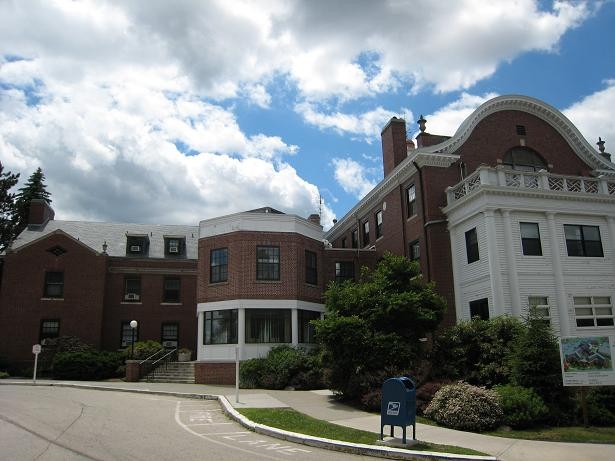 EMMA PENDLETON BRADLEY HOSPITAL has been awarded a five-year, $8.6 million federal grant to help provide mental and behavioral health services in schools across Rhode Island. / COURTESY BROWN UNIVERSITY
