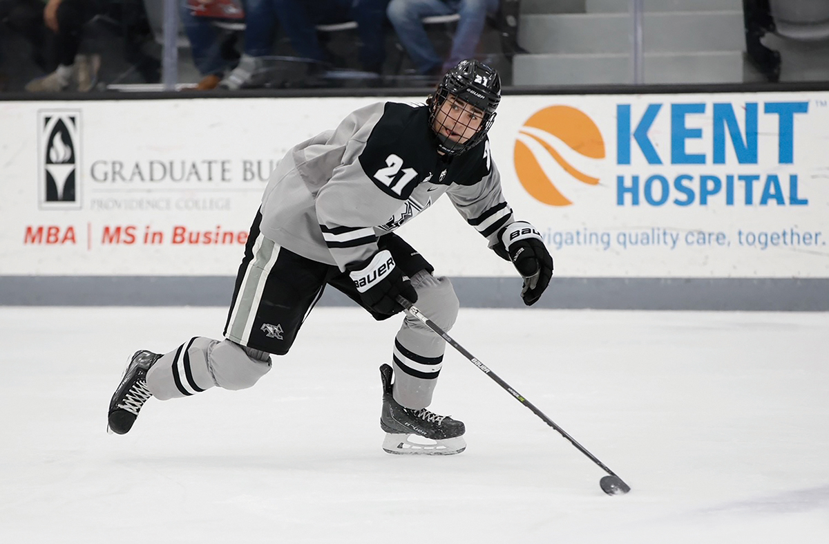 Ronaldo tops Forbes' highest-paid athletes list in 2023 after Saudi move |  Reuters, image size:1200x787