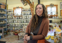 Blue built a business from ‘power in herbs’ READY WITH A REMEDY: Herbalist Mary Blue has carved out a niche in the health sector, building a business that offers herb-derived tinctures, baths, syrups and teas, as well as classes on how to make them.
PBN FILE PHOTO/ELIZABETH GRAHAM