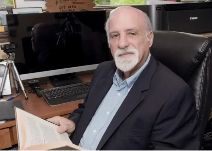Leonard Lardaro
