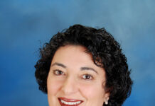 Coclin receives teaching excellence award