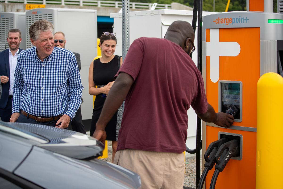 R.I. ‘ahead of the curve’ on EV charging stations – Providence Business News