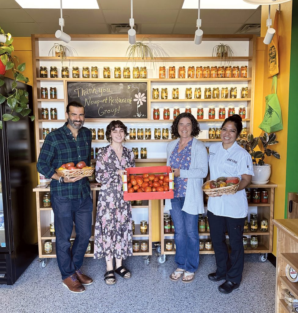 GIVING BACK: In August, Newport Restaurant Group celebrated Farm Fresh Rhode Island’s 20th anniversary with a Fruits from the Field fundraiser, in which NRG restaurants, including Bar ’Cino in Newport, offered a tomato dish using Farm Fresh produce and donated a portion of the sales to Farm Fresh. Pictured from left are Bar ’Cino General Manager Paul Sousa, Farm Fresh Associate Director of Marketing Caroline Grand, Farm Fresh Director of Advancement Delite Primus and Bar ’Cino executive chef Mariana Gonzalez Trasvina.
COURTESY REGAN COMMUNICATIONS