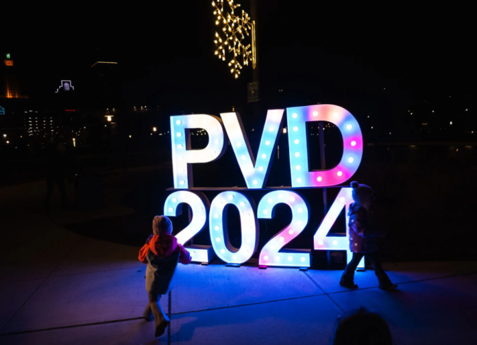 pvdfireworks3_AFA3995E-B645-CA0B-DF3ADFFE00378EE1_afa4a665-b4c3-18c6-5d05221f2e5363c0