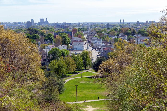 1-Photo-by-Dominique-Sindayiganza_View-from-Neutaconkanut-Hill-2