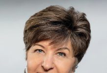 Carolyn Lavin