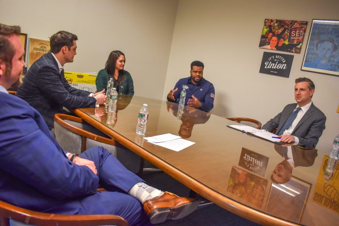 MagazinerRoundtable