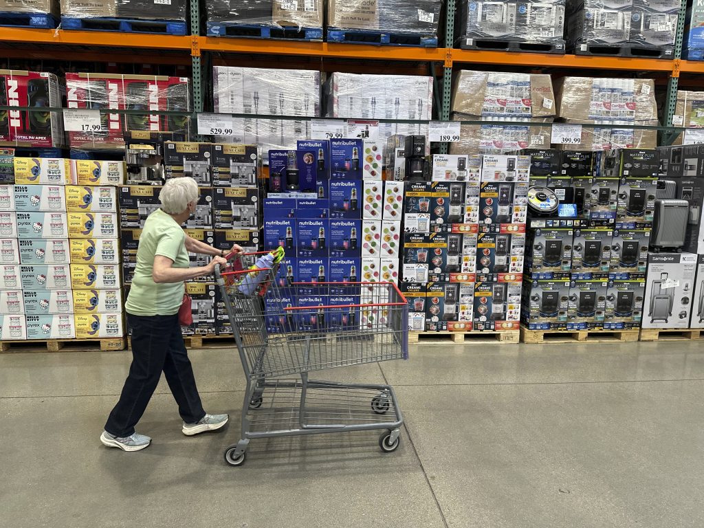 U.S. inflation gauge cools with little sign of tariff impact, so...