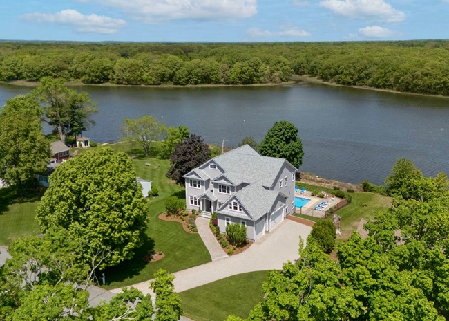 Coastal home on Buttonwoods Hotel site sells for $2.76M