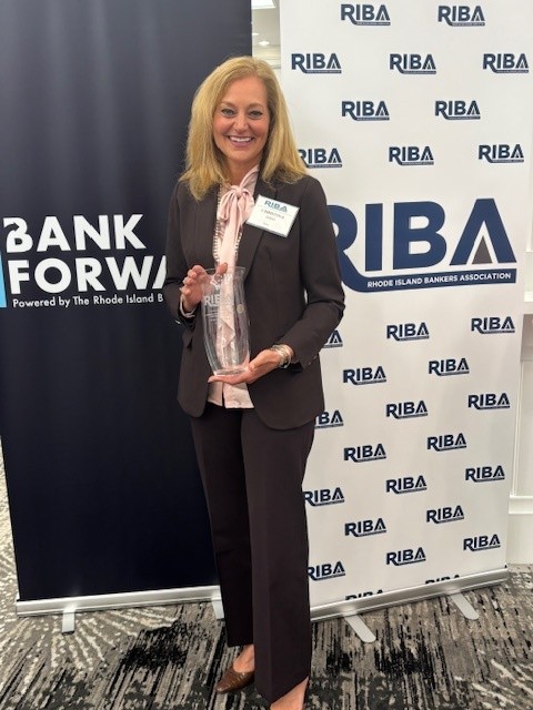 BankFive executive wins Rhode Island Bankers Association Women & Allies award