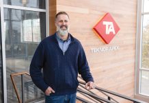 People and plastics are the core of Lepovsky’s strategy at Teknor Apex PROBLEM-SOLVER: Tom Lepovsky, vice president of manufacturing at plastics producer Teknor Apex Co. in Pawtucket, created a continuous improvement group that allows workers on the processing lines to make real-time decisions about quality and productivity using internal data.
PBN PHOTO/TRACY JENKINS