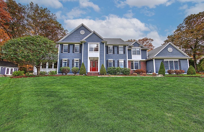 East Greenwich home sells for $1.55M