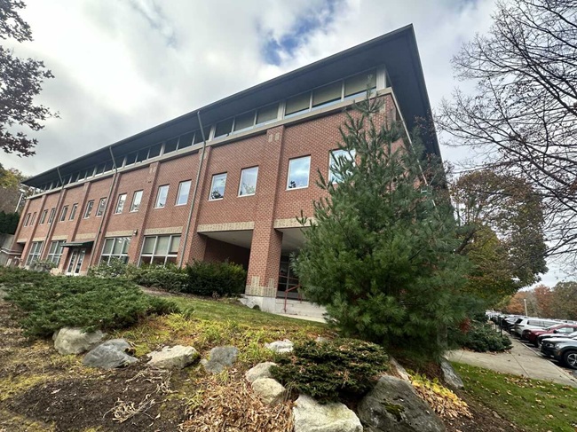 Warwick office condo sells for $600K