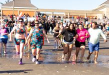 Penguin Plunge nearly doubles New Year’s Day record at $300K