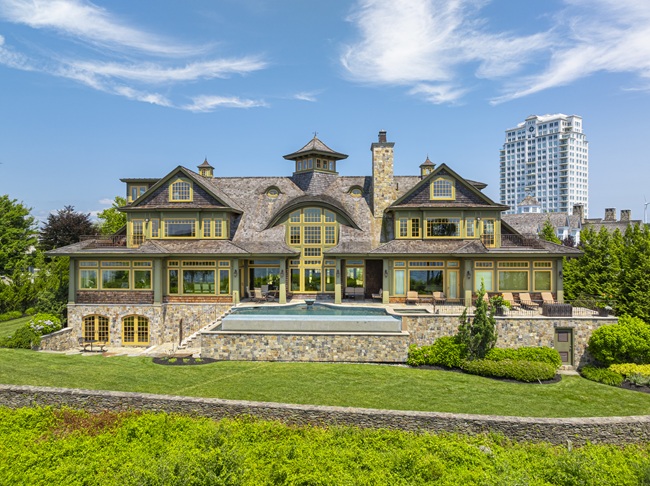 272 Carnegie Harbor Drive