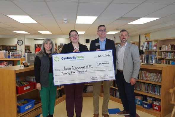 Centreville Bank awards $25K grant to Junior Achievement of R.I.