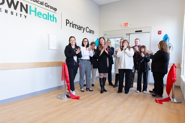 Middletown Primary Care ribbon-cutting