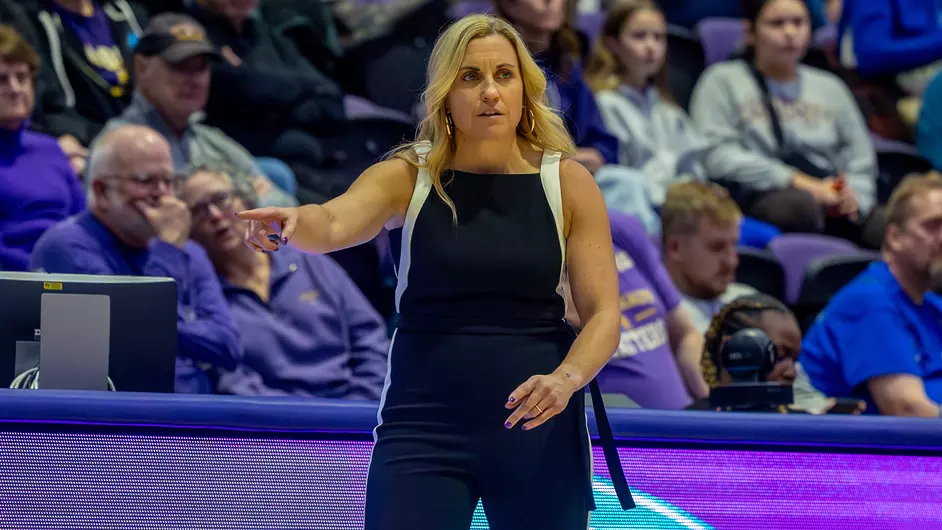 Mullen named women’s basketball coach at URI