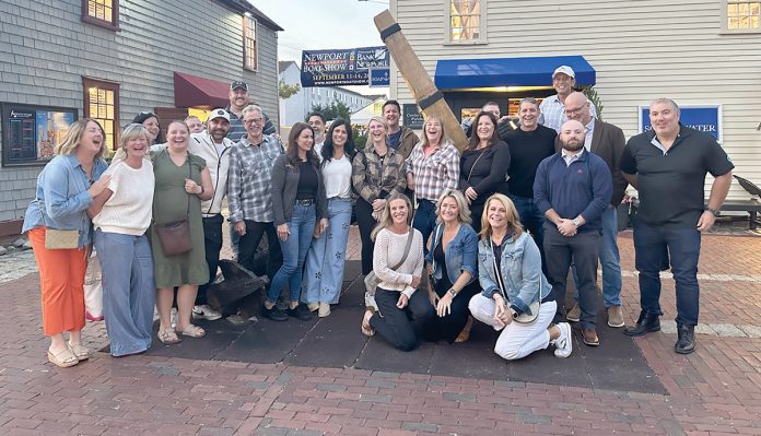 ON THE TOWN: Embrace Home Loans staff members enjoy a night out in Newport.
COURTESY EMBRACE HOME LOANS INC. ON THE TOWN: Embrace Home Loans staff members enjoy a night out in Newport.
COURTESY EMBRACE HOME LOANS INC.