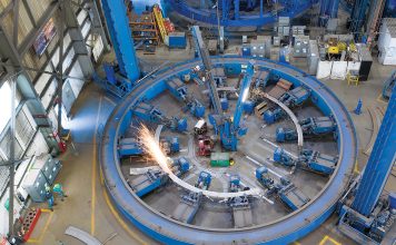 School of hard hats: College-bound? EB’s hiring surge convincing more grads there’s another career path MAKING SPARKS FLY: Mechanics work in one of Electric Boat’s metal fabrication “fixtures” used to build frames that reinforce a submarine’s pressure hull.
COURTESY GENERAL
DYNAMICS ELECTRIC BOAT