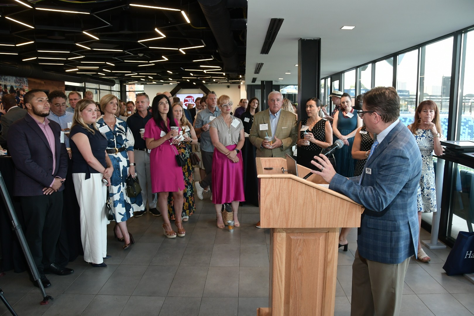 PBN celebrates 40th anniversary with business community
