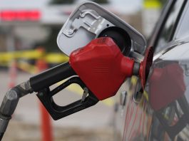 R.I., Mass. gas prices rise as U.S. war with Iran continues THE AVERAGE weekly price of self-serve, regular unleaded gasoline in Rhode Island increased 10 cents to $4.04 per gallon, AAA Northeast said Monday. / AP FILE PHOTO/DAVID ZALUBOWSKI