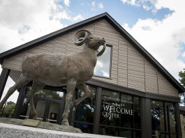 URI to reconsider running its own payroll amid state’s Workday troubles