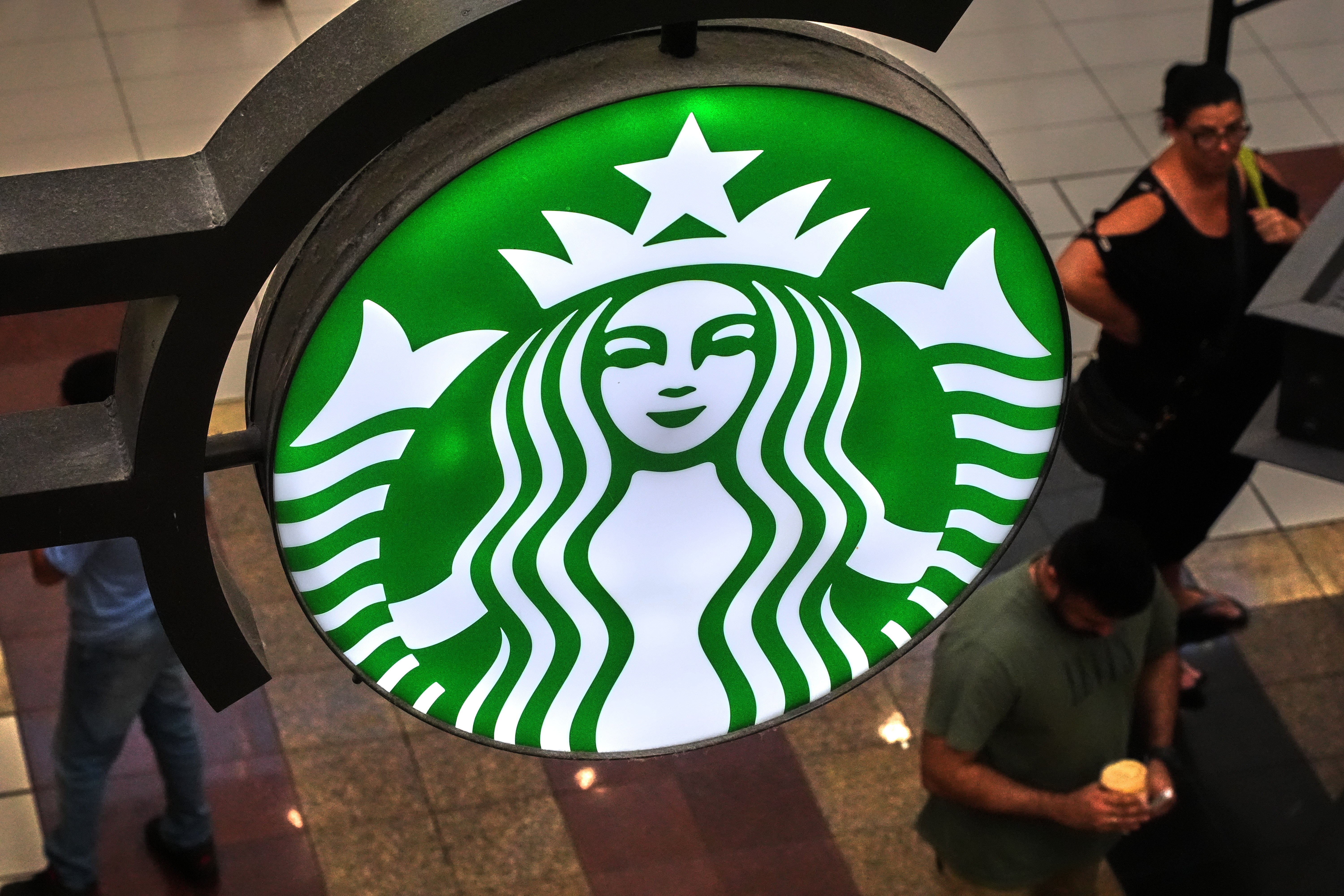 Starbucks-Store Closures