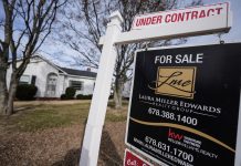 Struggling U.S. home buyers face new hurdles as mortgage rates near 7%