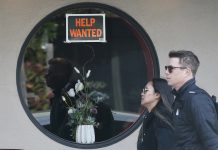 U.S. job openings rise slightly to 7.3 million as labor market remains sturdy despite higher costs
