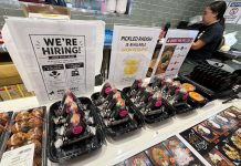 U.S. job openings slipped to 7.1M in August