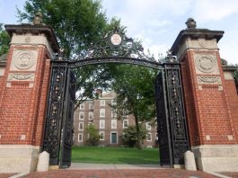 Facing community feedback, Brown adjusts plan for new economics building