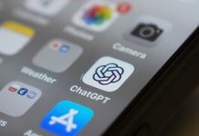 Report: School year begins across R.I. with cellphone ban