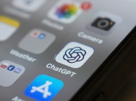 Report: School year begins across R.I. with cellphone ban