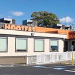 Former Warwick Hooters property sold as Golden Crust Pizza plans second location