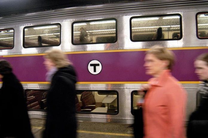REGIONAL LEADERS are considering a tri-state rail system to link Rhode Island, Massachusetts and Connecticut the way the MBTA already links Boston and Providence. / REGIONAL LEADERS are considering a tri-state rail system to link Rhode Island, Massachusetts and Connecticut the way the MBTA already links Boston and Providence. /