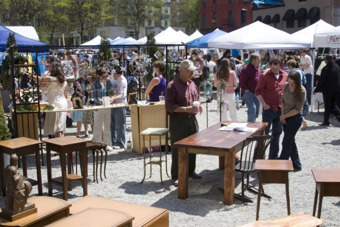 SHOPPERS BROWSE the crafts, antiques, fruit, vegetables and other products of the Providence Open Air Market, which is slated continue Saturdays, from 11 a.m. to 5 p.m., through October. / 