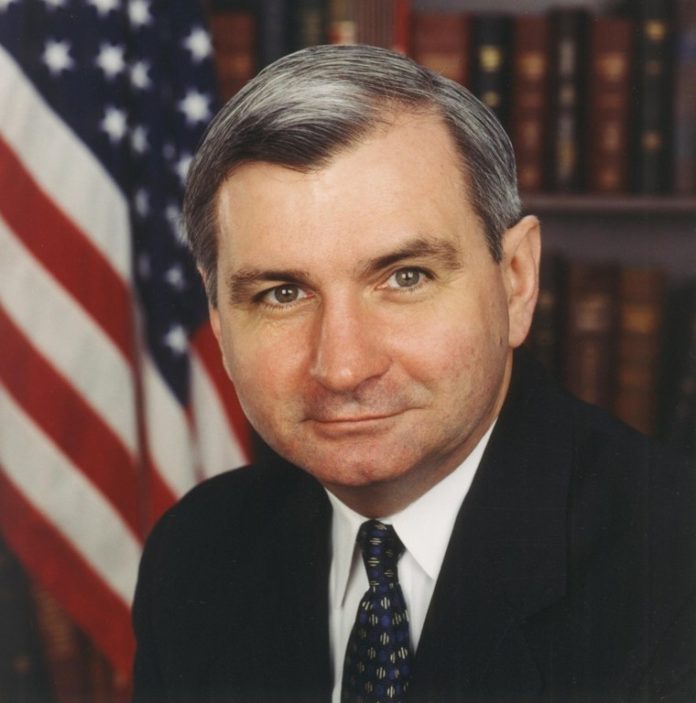 U.S. Sen. Jack Reed announced grants to Rhode Island to help the homeless and help clean up Narragansett Bay. / 