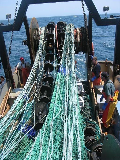 THE ELIMINATOR trawl system, developed by URI researchers working with local fishermen, takes advantage of behavioral differences between haddock and other fish. / THE ELIMINATOR trawl system, developed by URI researchers working with local fishermen, takes advantage of behavioral differences between haddock and other fish. /