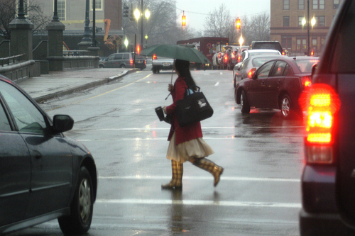 CANAL STREET on a wet day offers signs of congestion and winter gloom that are among the less appealing aspects of life in Providence. / CANAL STREET on a wet day offers signs of congestion and winter gloom that are among the less appealing aspects of life in Providence. /